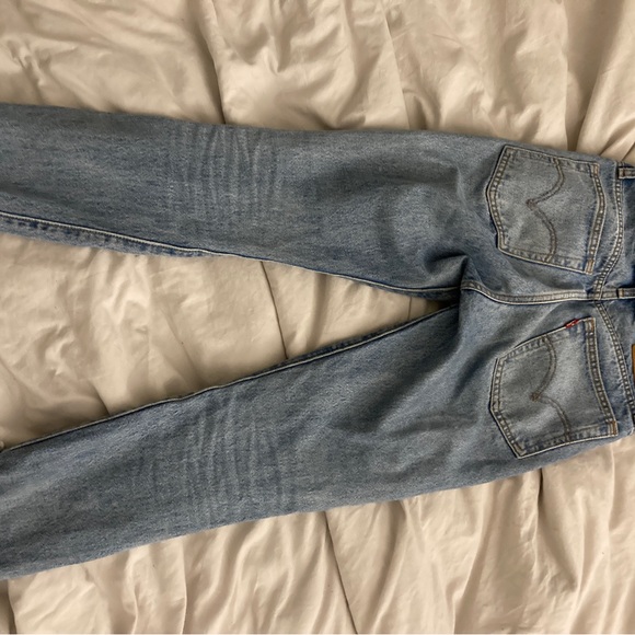 Levi’s wedgie fit in ‘shut up’ (size 23) - Picture 5 of 6